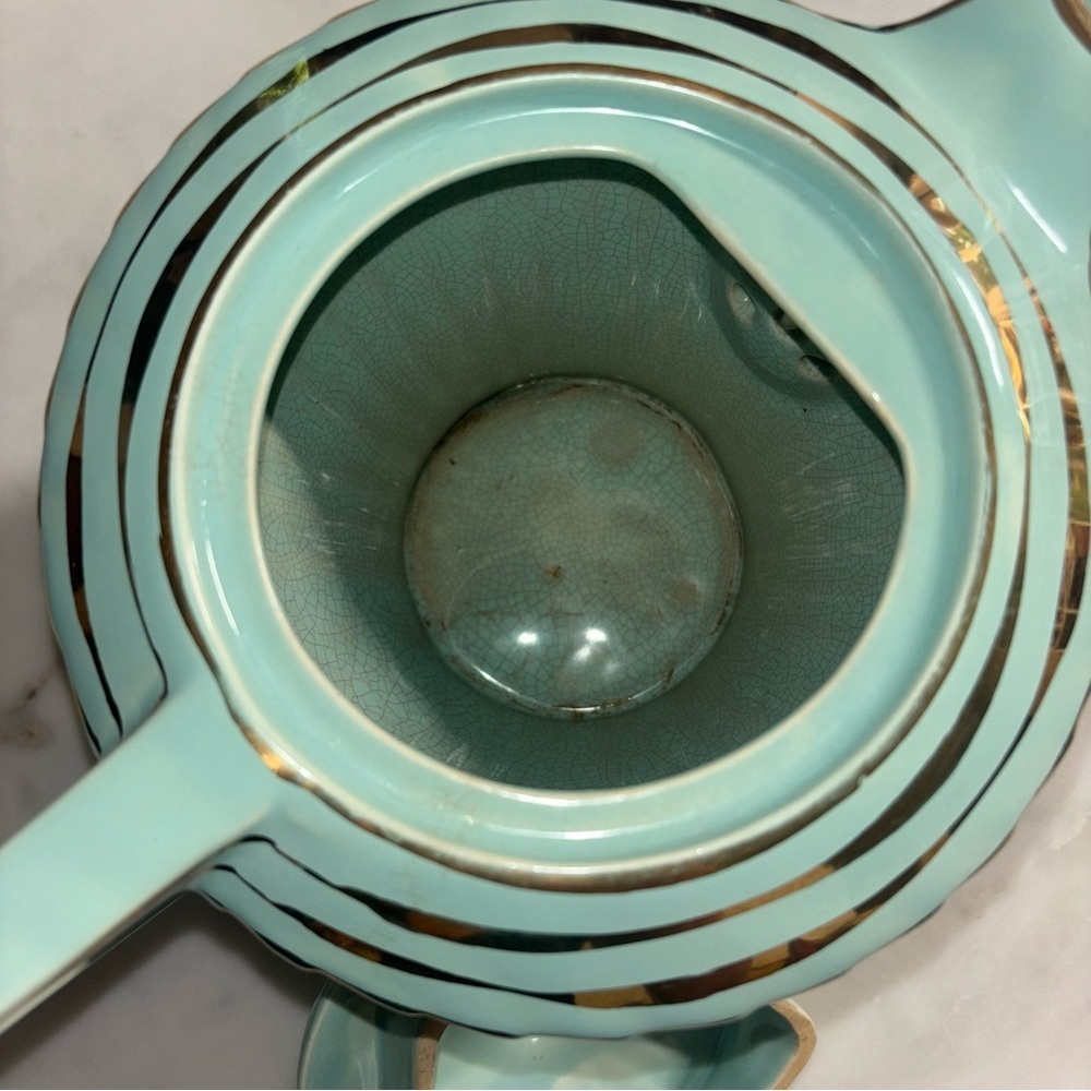 Sadler, England Vintage Art Deco ceramic teapot in mint green with gold accents - Picture 7 of 15